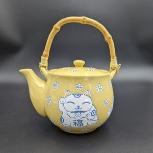 Lucky Cat Teapot Planter